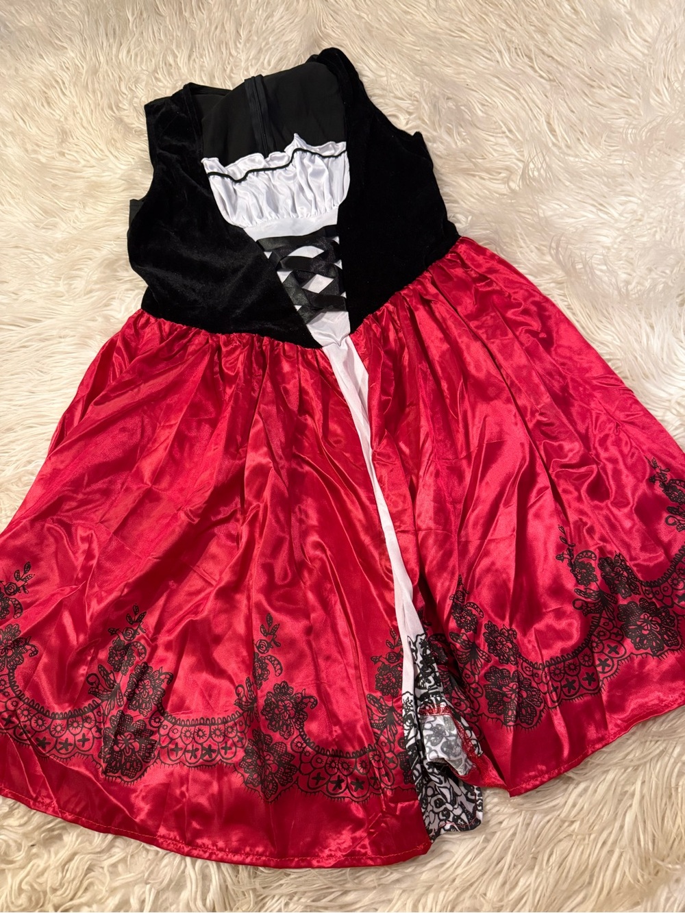 Women’s red riding hood costume (E7)
